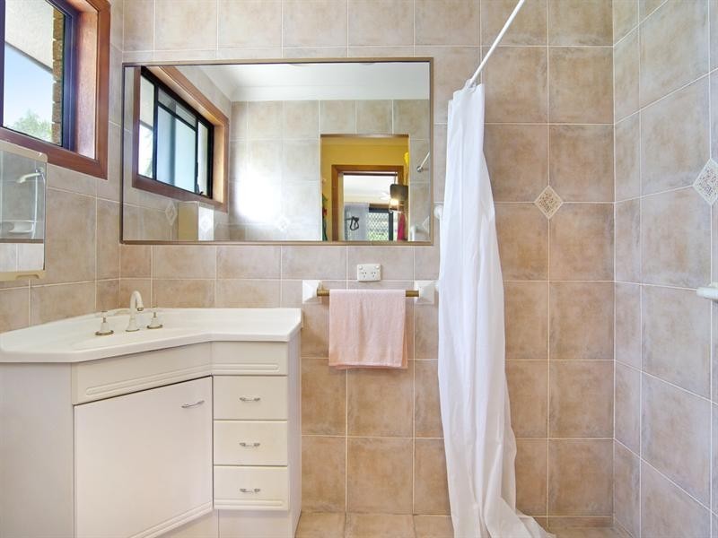 141 Currumbin Creek Road, Currumbin Waters QLD 4223