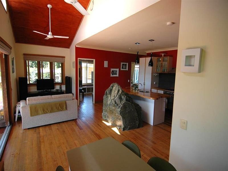 12 Creek Way, Currumbin Valley QLD 4223