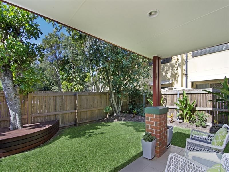 1/9 Kingia Court, Burleigh Heads QLD 4220