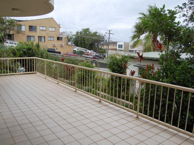 1/4 Teemangum Street, Tugun QLD 4224