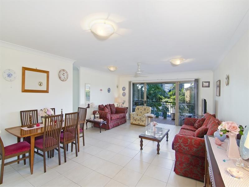 13/1040 Gold Coast Highway, Palm Beach QLD 4221