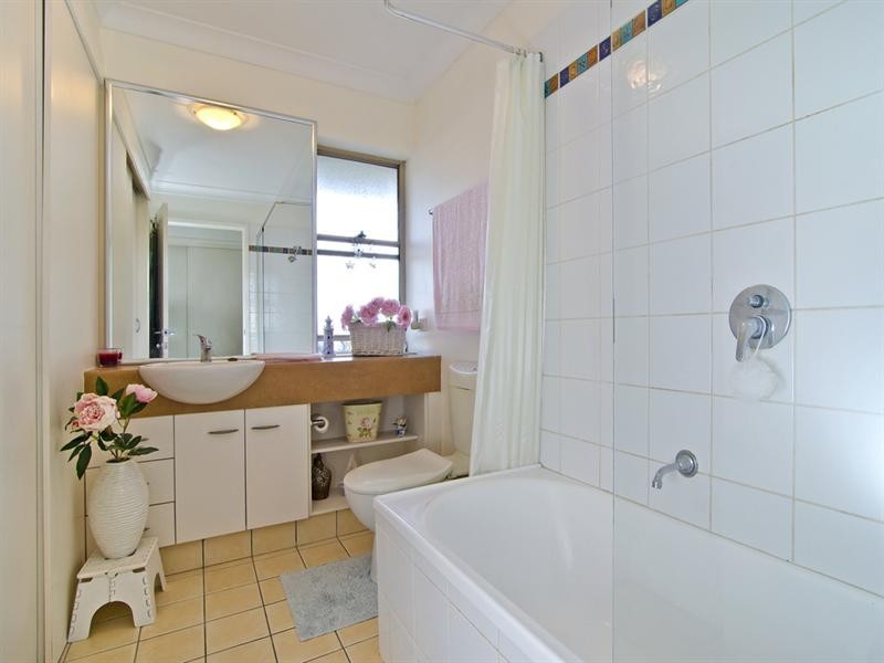 13/1040 Gold Coast Highway, Palm Beach QLD 4221