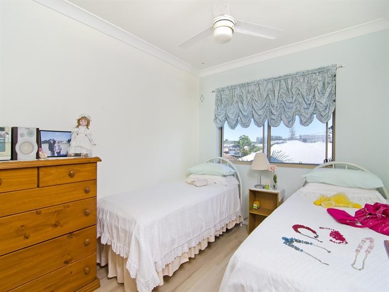 13/1040 Gold Coast Highway, Palm Beach QLD 4221