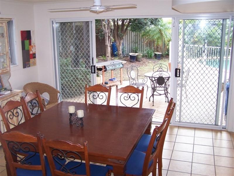 32 Fourteenth Avenue, Palm Beach QLD 4221