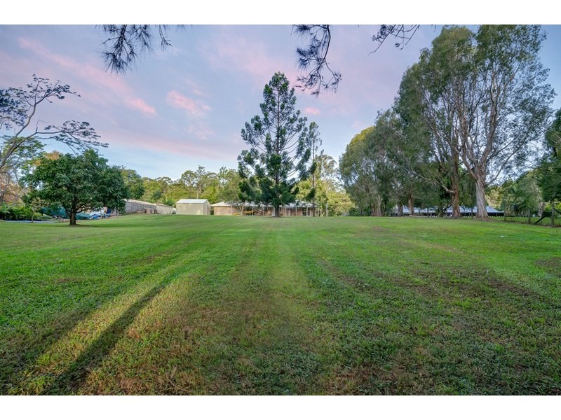 74 Coorabin Court, Tallebudgera QLD 4228