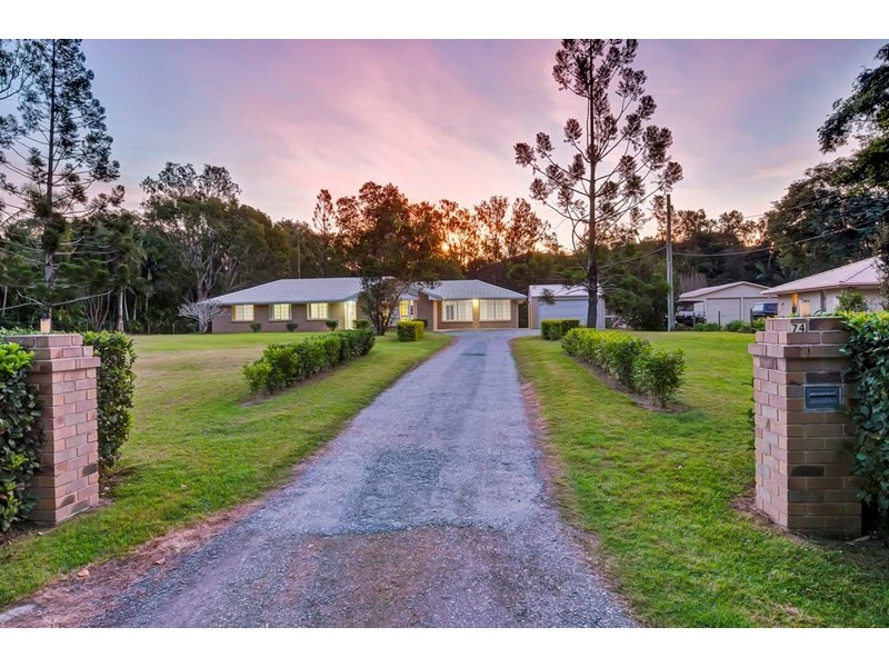 74 Coorabin Court, Tallebudgera QLD 4228