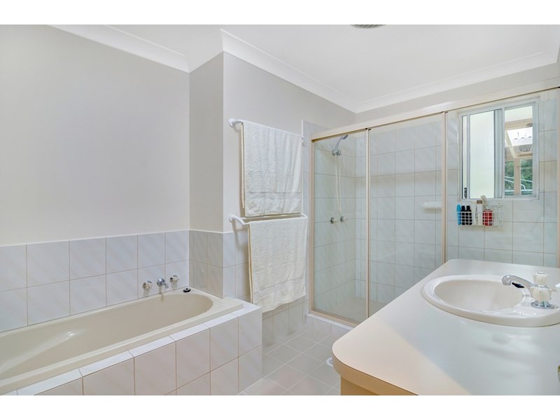 74 Coorabin Court, Tallebudgera QLD 4228