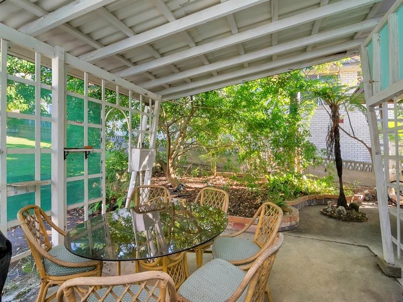 18 Chaffey Street, Tugun QLD 4224