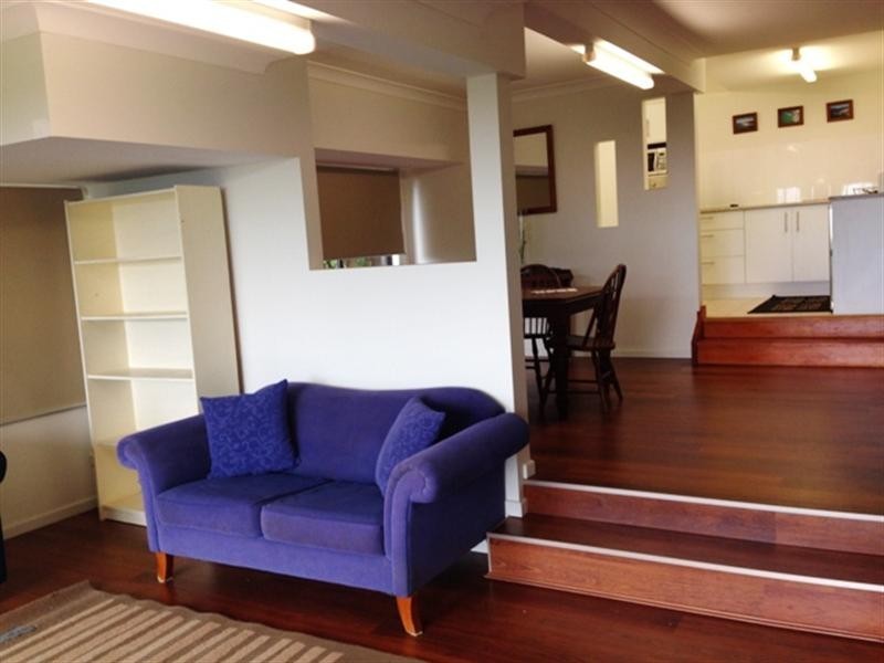 17 Lansell Avenue, Currumbin QLD 4223