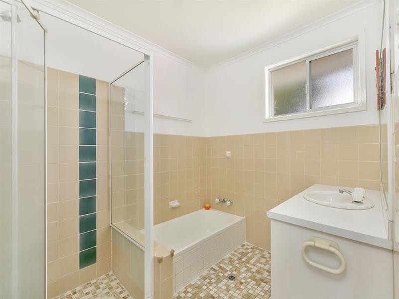 30 Winders Avenue, Tugun QLD 4224