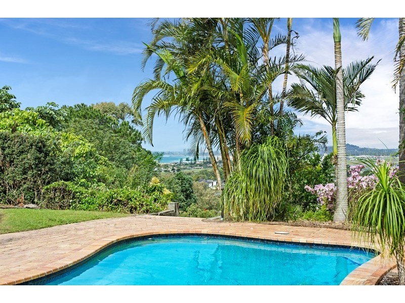 16 Bob Barnard Drive, Tugun QLD 4224