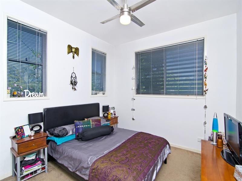 2/24 Sarawak Avenue, Palm Beach QLD 4221