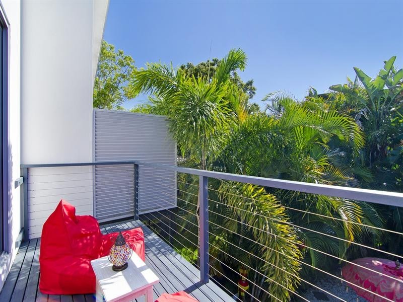 2/24 Sarawak Avenue, Palm Beach QLD 4221