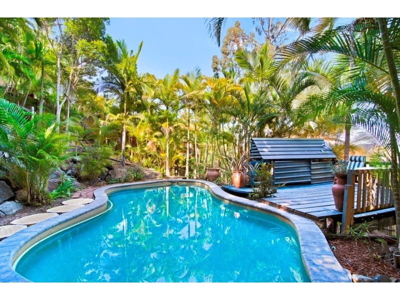 9 Doubleview Drive, Elanora QLD 4221