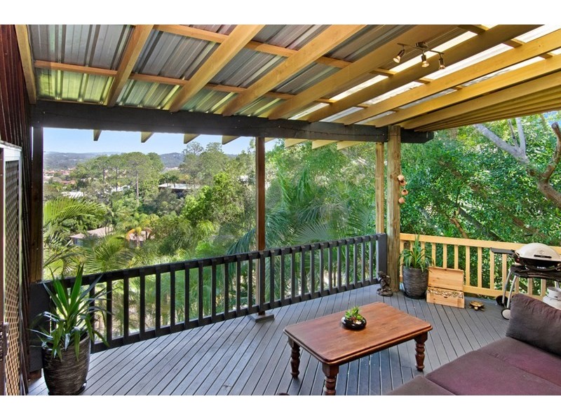 9 Doubleview Drive, Elanora QLD 4221