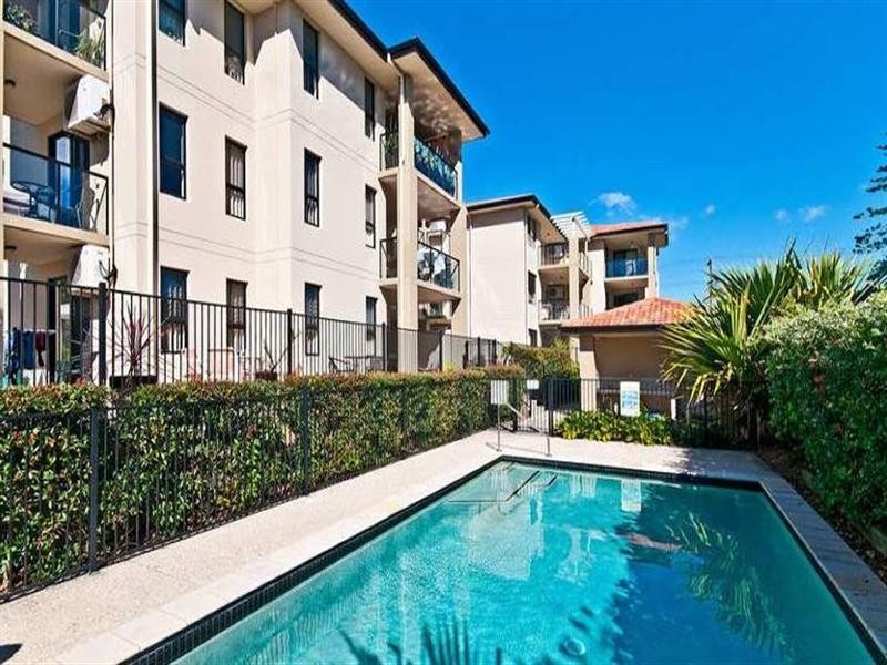 6/111-113 Golden Four Drive, Bilinga QLD 4225