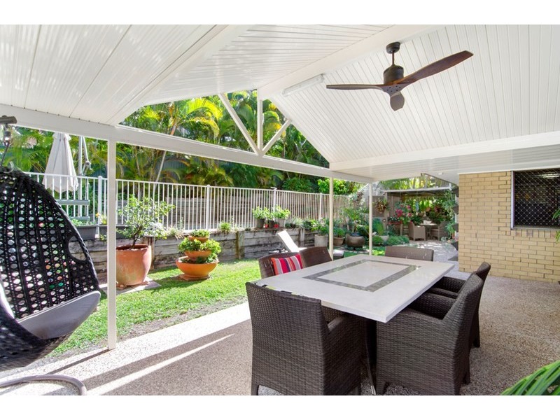 104 K P McGrath Drive, Elanora QLD 4221