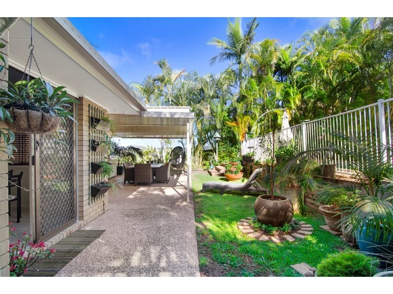 104 K P McGrath Drive, Elanora QLD 4221