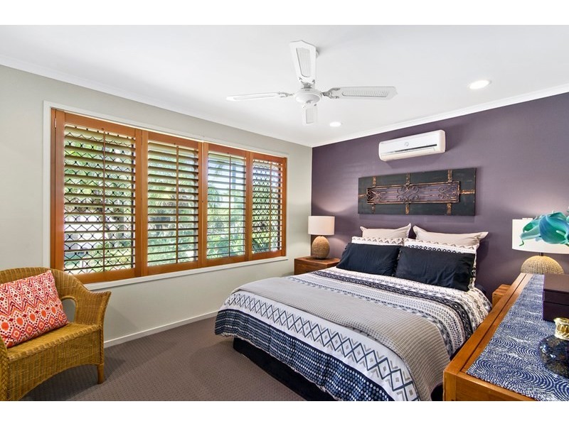 104 K P McGrath Drive, Elanora QLD 4221