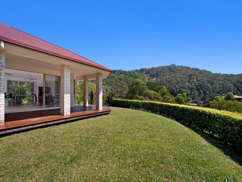 12 Des Quinlan Crescent, Tallebudgera Valley QLD 4228