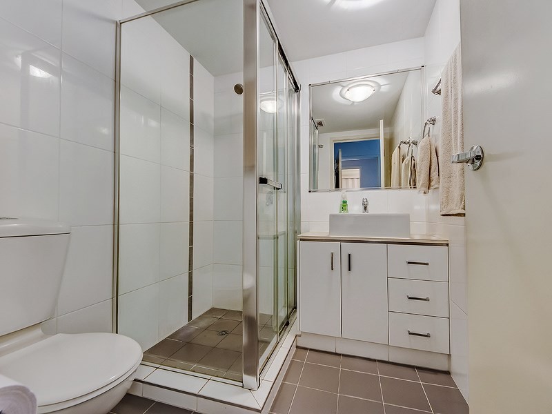 3/111-113 Golden Four Drive, Bilinga QLD 4225