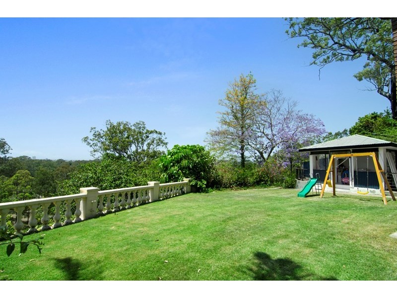 4 Padamo Court, Tallebudgera QLD 4228