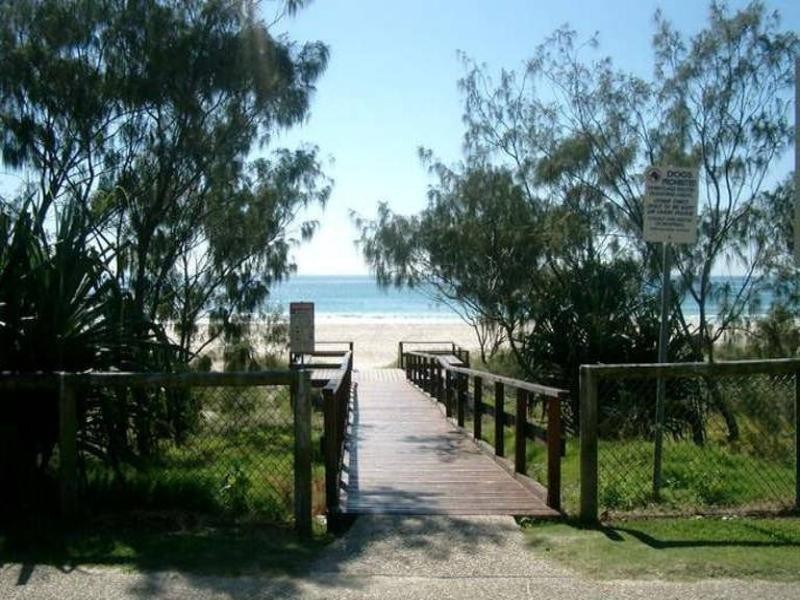 129 Golden Four Drive, Bilinga QLD 4225