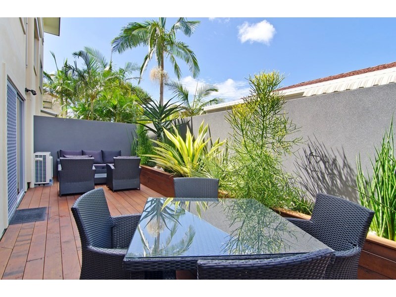 2/4 Station Street, Tugun QLD 4224