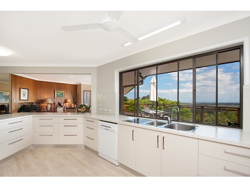 17 The Parapet, Banora Point NSW 2486