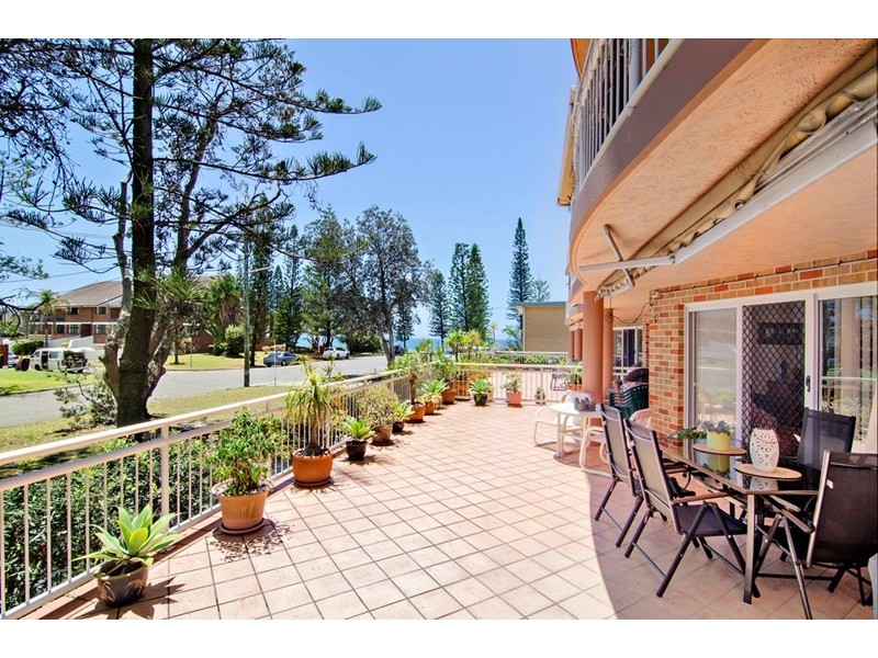 1/411 Golden Four Drive, Tugun QLD 4224