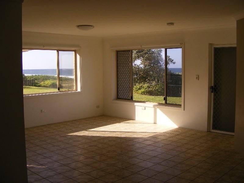 1/293 Golden Four Drive, Bilinga QLD 4225