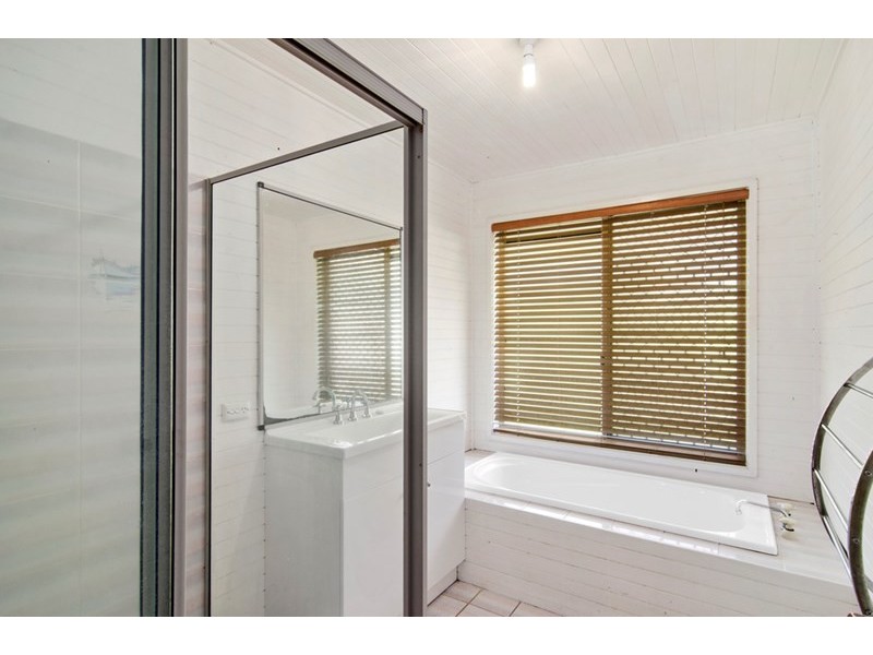 6 Coorabin Court, Tallebudgera QLD 4228