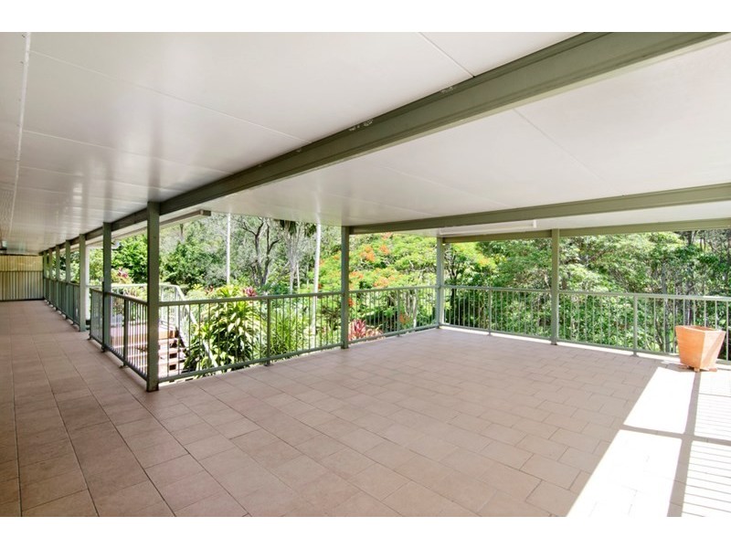 6 Coorabin Court, Tallebudgera QLD 4228