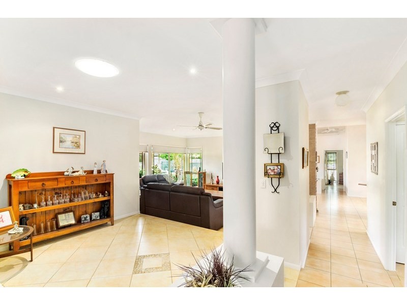 1 Cannon Drive, Currumbin Waters QLD 4223