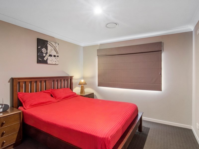 9 Meadow Court, Maudsland QLD 4210