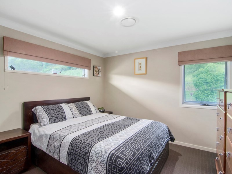 9 Meadow Court, Maudsland QLD 4210