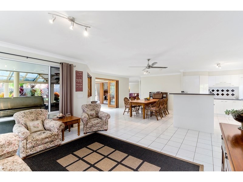 6 Cannon Drive, Currumbin Waters QLD 4223