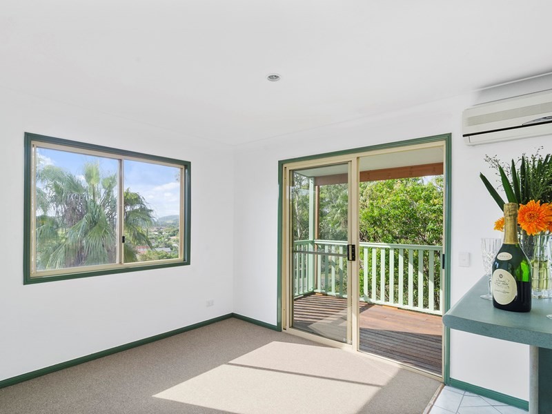 150 Guineas Creek Road, Currumbin Waters QLD 4223
