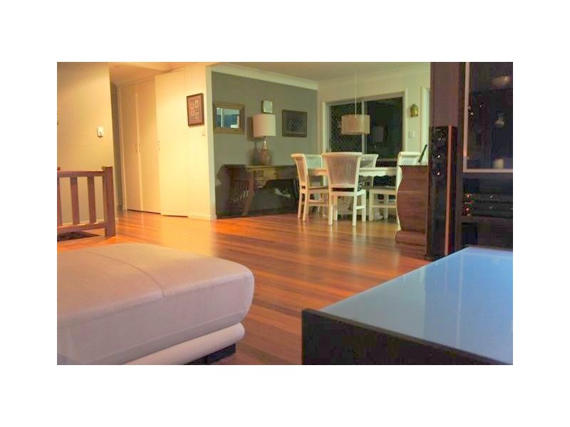 9 Chambers Lane, Currumbin QLD 4223