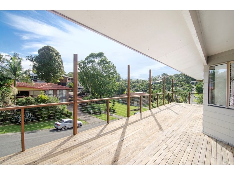 8 Dinjirra Court, Tugun QLD 4224