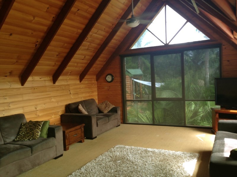 40 Rusty Court, Tallebudgera Valley QLD 4228