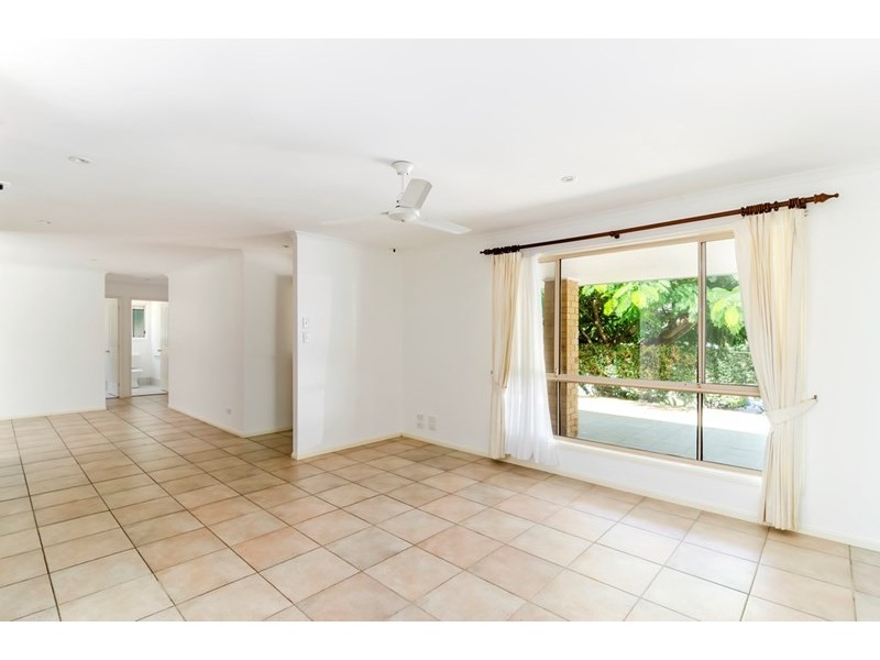 2 Capano Court, Elanora QLD 4221