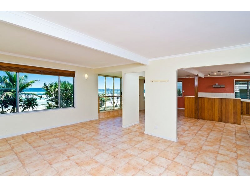 8/393 Golden Four Drive, Tugun QLD 4224