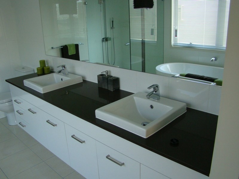 2/197 Golden Four Drive, Bilinga QLD 4225