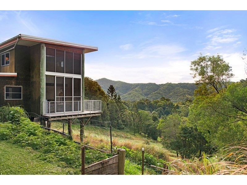 98 Rusty Court, Tallebudgera Valley QLD 4228
