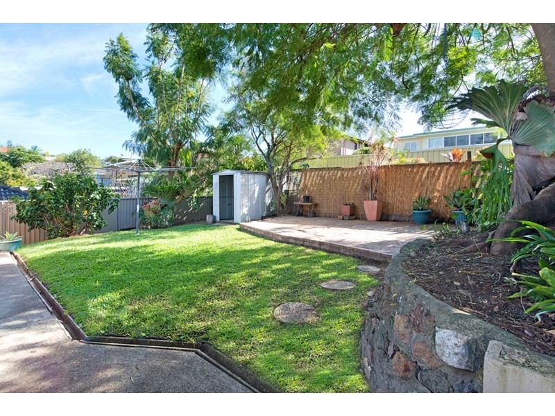 17 Hillcrest Avenue, Tugun QLD 4224
