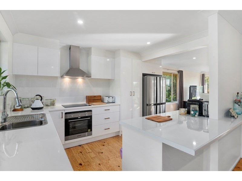 8 Mirreen Drive, Tugun QLD 4224