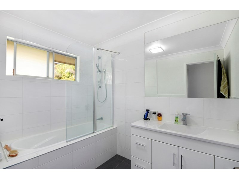 8 Mirreen Drive, Tugun QLD 4224