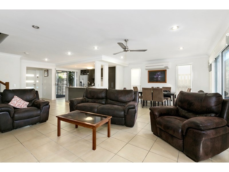 80/6 Santa Maria Court, Burleigh Waters QLD 4220