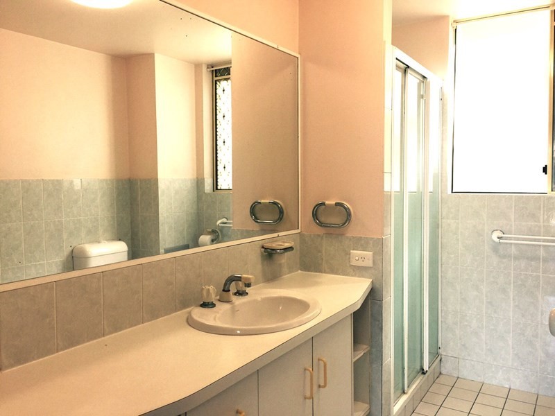 2/4 Teemangum Street, Tugun QLD 4224